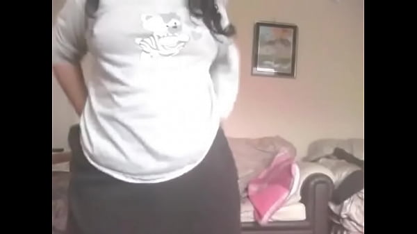 Culona Twerking México Perú → Mujer twerkando en bikini en la playa de México y Perú