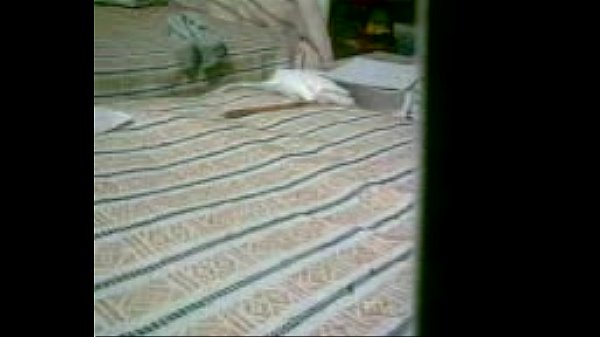 Azteca follando en la cama de su recámara
