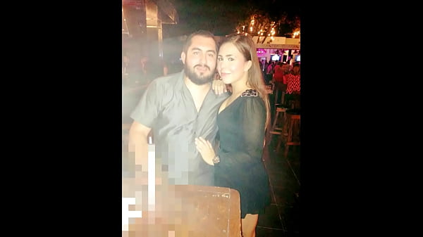 El jefe me empina y me chupa la verga, putita