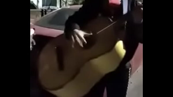Mamadas en la Calle Guadalajara