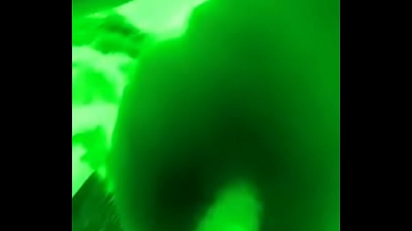 Luces Verdes y Tetas Gordas