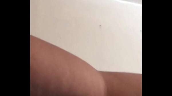 Sobrino rico me coge la verga muy grande