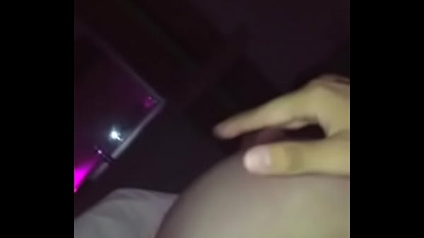 Chupando vergas en Acapulco: La puta y su celular